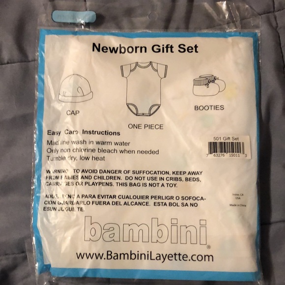 Newborn 3 pc Gift Set Booties Cap One Piece - Picture 3 of 3